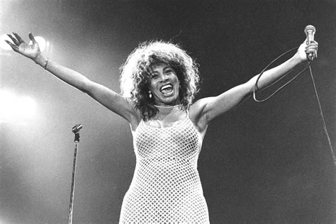 Tina Turner Photos Life And Career In Pictures Los Angeles Times