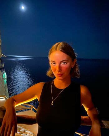 Am E Lie Amelie Manzoli Nude OnlyFans Page The Fappening Plus