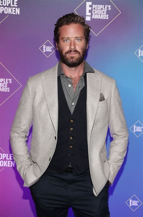 Armie Hammer oskarżony o GWAŁT Myślałam że mnie zabije Pudelek