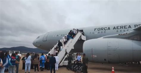 Quinto voo de repatriação chega ao Brasil mil pessoas foram resgatadas