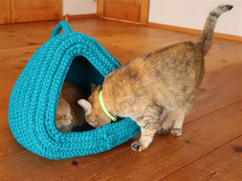 編み物でキャットハウスが作れる！ しずく堂さんちのねこと楽しく編もう 『しずく堂の まいにち編み物こもの』 Bookウォッチ