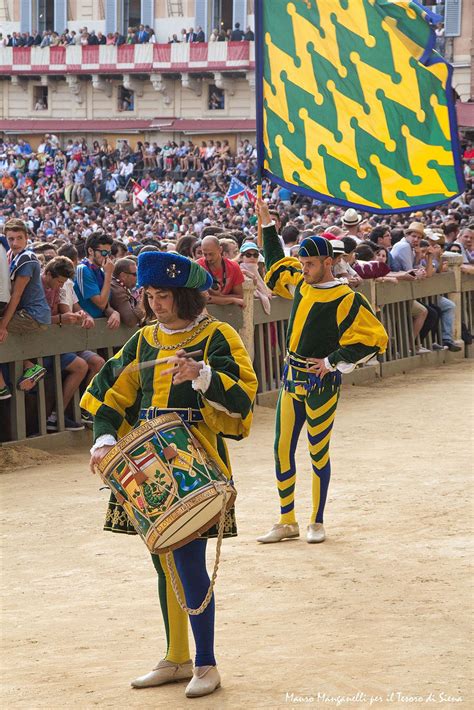 Palio Del 17 Agosto 2015 Il Corteo Storico 15 Il Tesoro Di