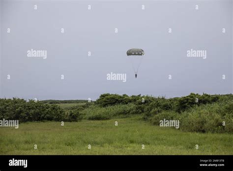 Us Marine Corps Staff Sgt Tarrez Laugand A Parachute Rigger With