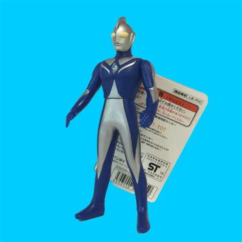 Bandai Ultraman Cosmos Luna Mode Ultra Hero Series Pvc Figure