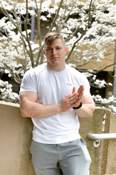 Pin By Lourens Du Preez On Handsome Men In Going To The Gym Hot Country Men Blonde Guys