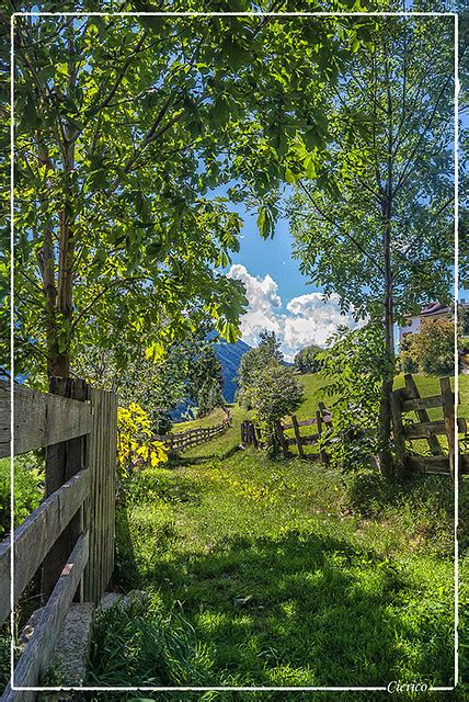 Campo Di Trens Freienfeld Sentiero Per Il Santuario Dell Flickr