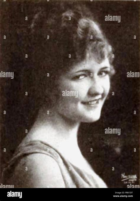 887 Laura La Plante Dec 1920 Eh Stock Photo Alamy