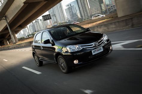 2015 Toyota Etios Hatch Fabricante Toyota Planetcarsz