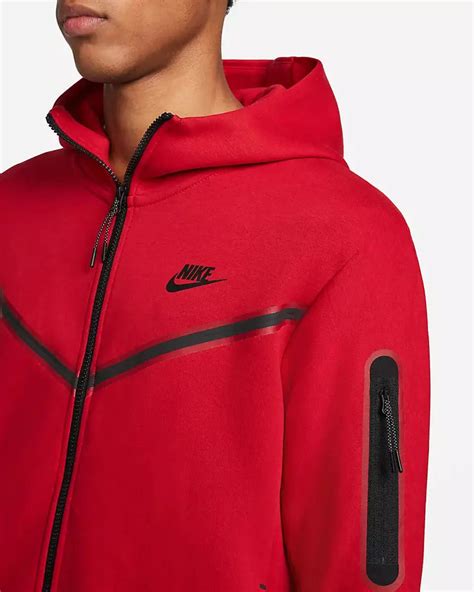 Nike Tech Fleece Tracksuit University Red Rstheplug