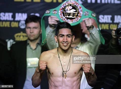 76 Carl Frampton V Leo Santa Cruz Weigh In Photos And High Res Pictures