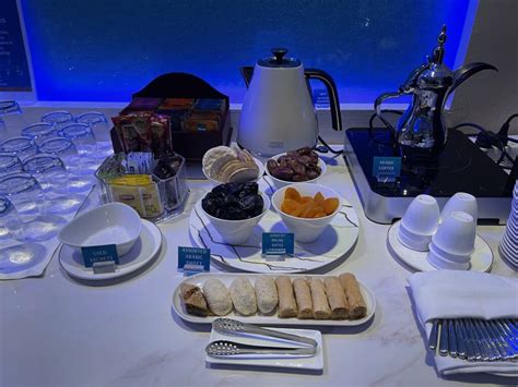 Review Oman Air Lounge Bangkok Bkk Live And Lets Fly