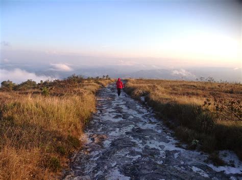 Janela do Céu Trilha do Parque Estadual da Serra do Ibitipoca MG