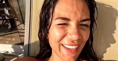 Love Islands Ekin Su Mortified As She Accidentally Films Davide Naked