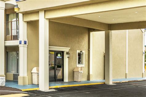 Days Inn By Wyndham Ashland Ashland Va Hotels