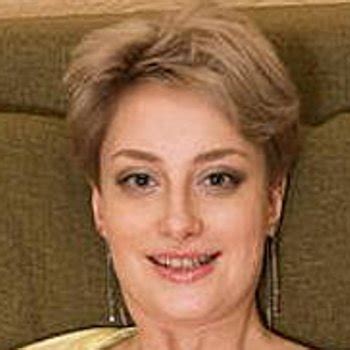 Get 1 Betty Lee Loo Free Stripping And Nude Links At FreeOnes