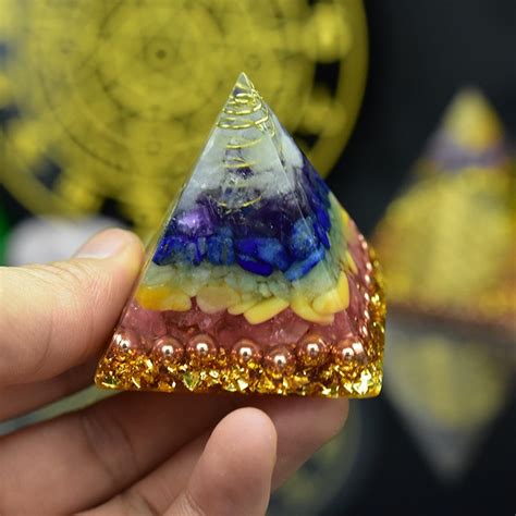 Lovely Orgone Pyramid Seven Chakras Natural Stone Orgone Pyramids