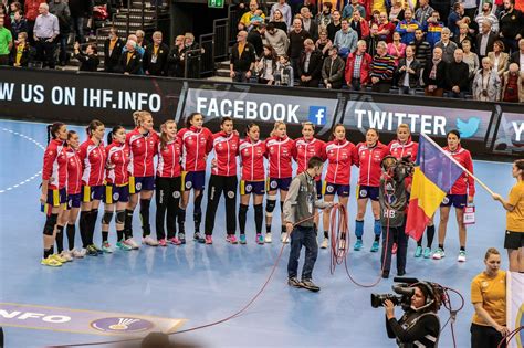 Aproape totul despre fotbal și nu numai Handbal feminin echipa