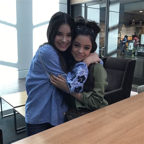 Jenna Ortega Mother Fun Facts About Jenna Ortega Popsugar Celebrity