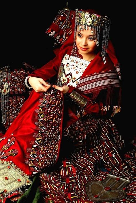The Turkmen Woman with Traditional Coverage _ Egyn Eşikli,Şaý Seply ...