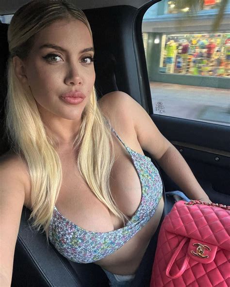 Wanda Nara posó en bikini para promocionar su marca de trajes de baño cuánto salen