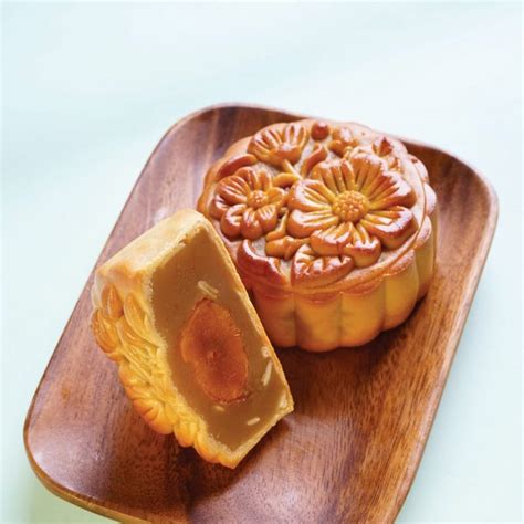 Madam Kee Live ~ White Lotus Paste One Yolk Mooncake 白莲单黄 4pcstin【halal】 Yong Sheng T Shop