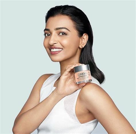 Radhika Apte Nude Leaked Pics And Porn Video Scandal Planet 90978 The