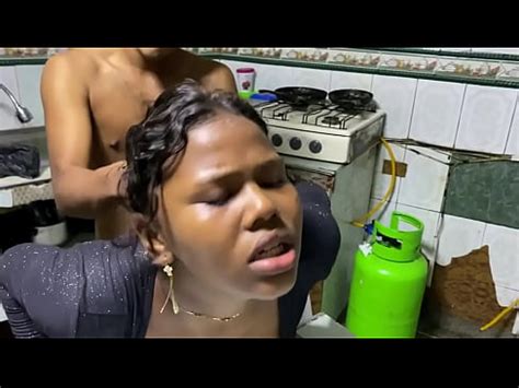 Fui ala cocina sin bragas y luego di mi culo y coño a mi hermanastro JAISON XVIDEOS