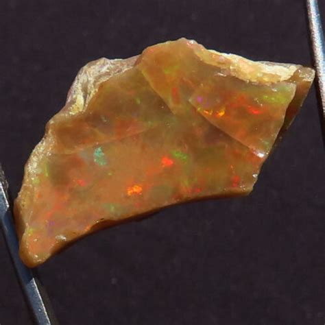 13 55 Cts Natural Welo Fire Ethiopian Opal Rough Specimen 13x26x11 Mm