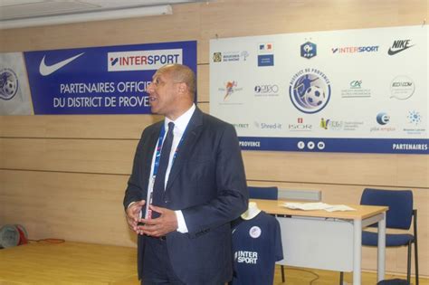 Philippe Diallo Pr Sident De La Fff En Visite Au District De Provence