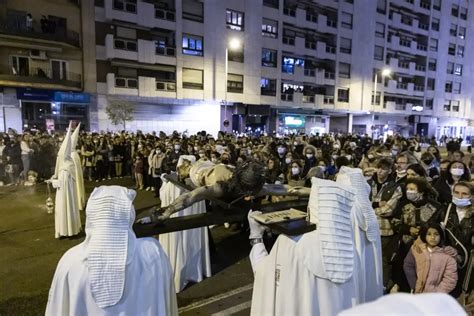 Fotos del viacrucis de la Institución de la Sagrada Eucaristía en