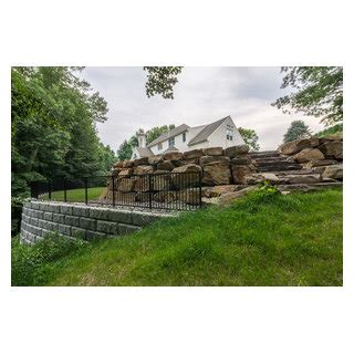 Redi Rock And Boulder Retaining Wall Wilmington By Disabatino