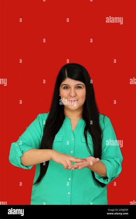 30 Year Old Latina Woman With Long Straight Hair Speaks Mexican Sign