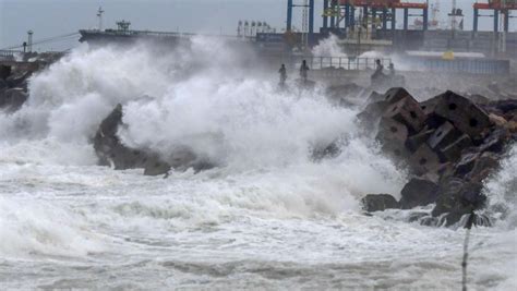 Cyclone Biparjoy Landfall Has Begun To Continue Till Midnight Says