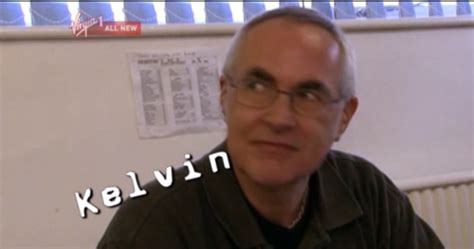 PELADOS EM PÚBLICO NA PRAIA E AMIGOS Naked office Kelvin