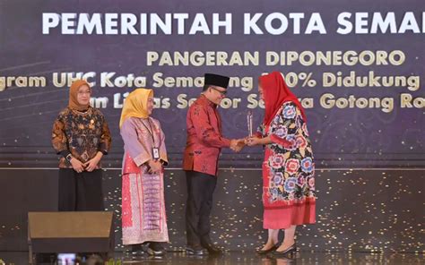 Pemerintah Kota Semarang Raih Penghargaan Top Inovasi Pelayanan