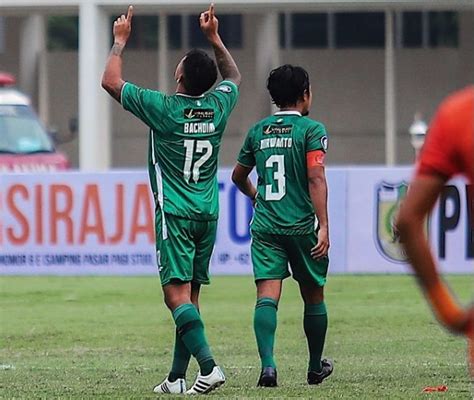 Tinggalkan Pss Sleman Salam Perpisahan Irfan Bachdim Terima Kasih