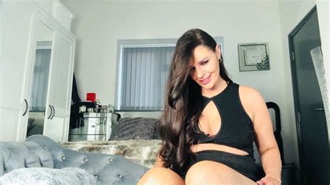 HOT AND SPICY B FANTASY PRINCESS CHERYL Clips4sale