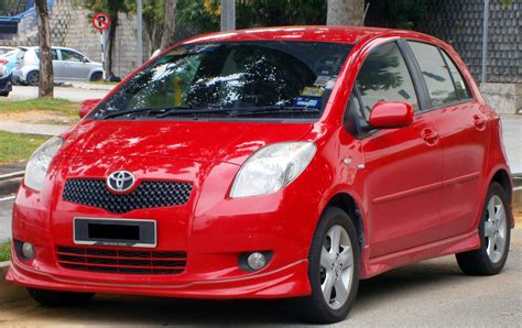 Toyota Yaris Red Photo Gallery #4/9