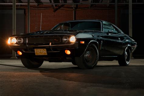 Dodge Challenger Hemi R T Black Ghost Uncrate