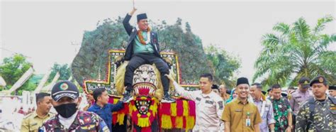 Plt Bupati Kuantan Singingi Hadiri Wisudah Dan Pengukuhan Santri Yah