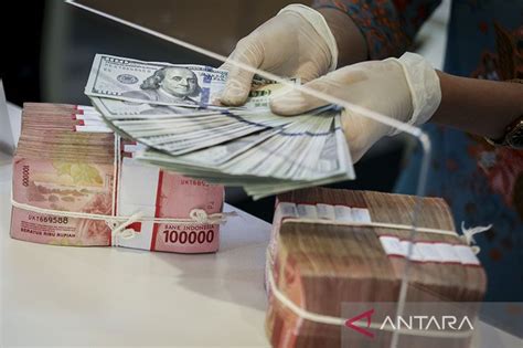 Rupiah Merosot Di Tengah Pasar Tunggu Rilis Inflasi Indonesia Antara News