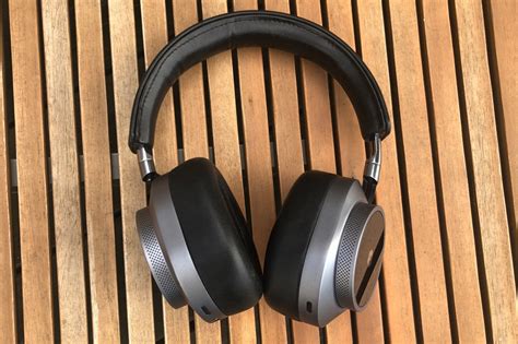 Master And Dynamic Mw75 Review The Luxury Gap Stuff