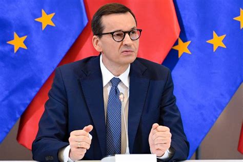 Morawiecki uderza w najbiedniejszych Polaków Chce ograniczyć sprzedaż