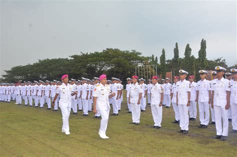 Kodikmar Kodiklatal Luluskan Ratusan Prajurit Muda Korps Marinir