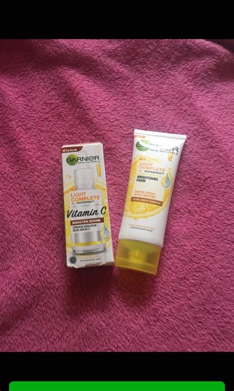 Garnier Light Complete Serum Facial Foam Paket Kesehatan