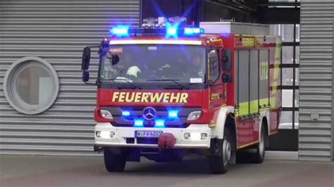 RÜSTWAGEN Feuerwehr WUPPERTAL Wache 2 auf EINSATZFAHRT mit RW