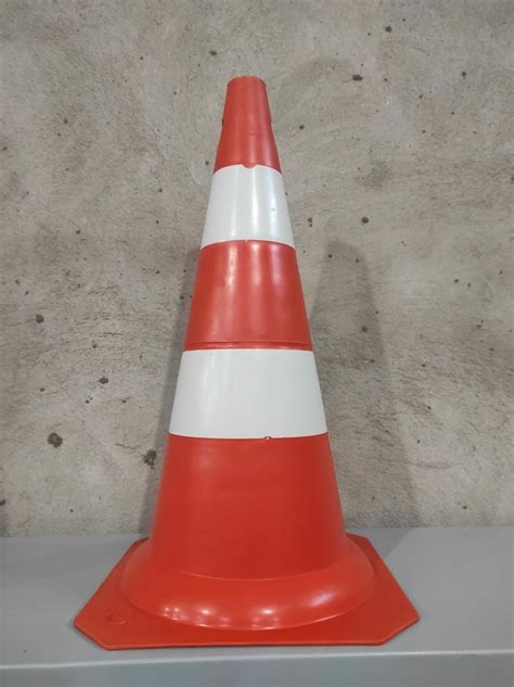 Cone Rigido Laranja E Branco Plt Cm