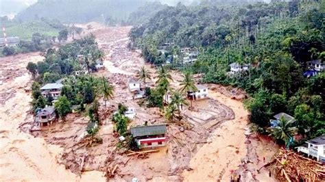 Kerala Landslide 123 Dead Hundreds Trapped Under Debris