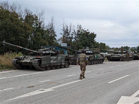 Rob Lee On Twitter Three Captured Russian Tanks In Slabunivka