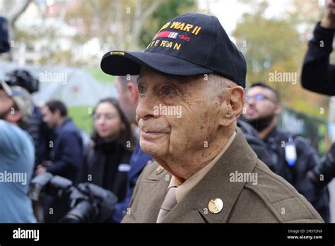 New York Nyusa 11th Nov 2021 World War Ii Veteran Arnold Strauch